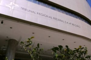 TRF4