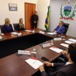representantes reunidos com o governador Joao Azevedo