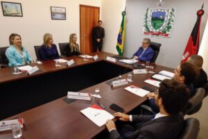 representantes reunidos com o governador Joao Azevedo
